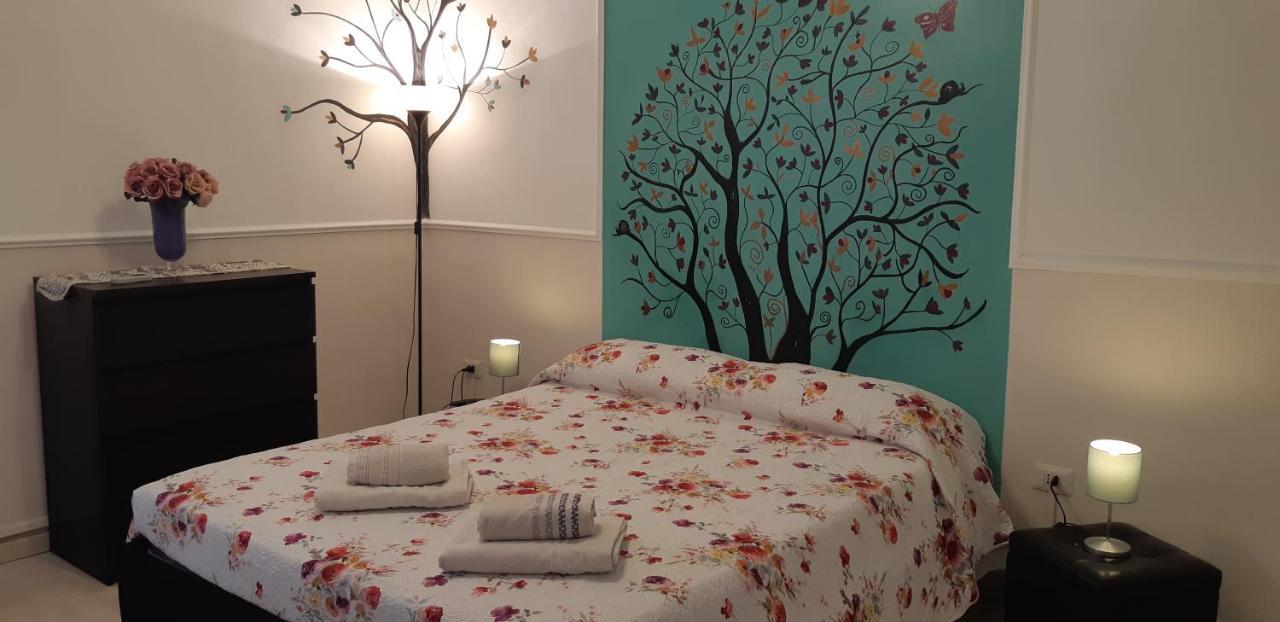Al 68 Di Piazza Cavour Bed & Breakfast Naples Luaran gambar