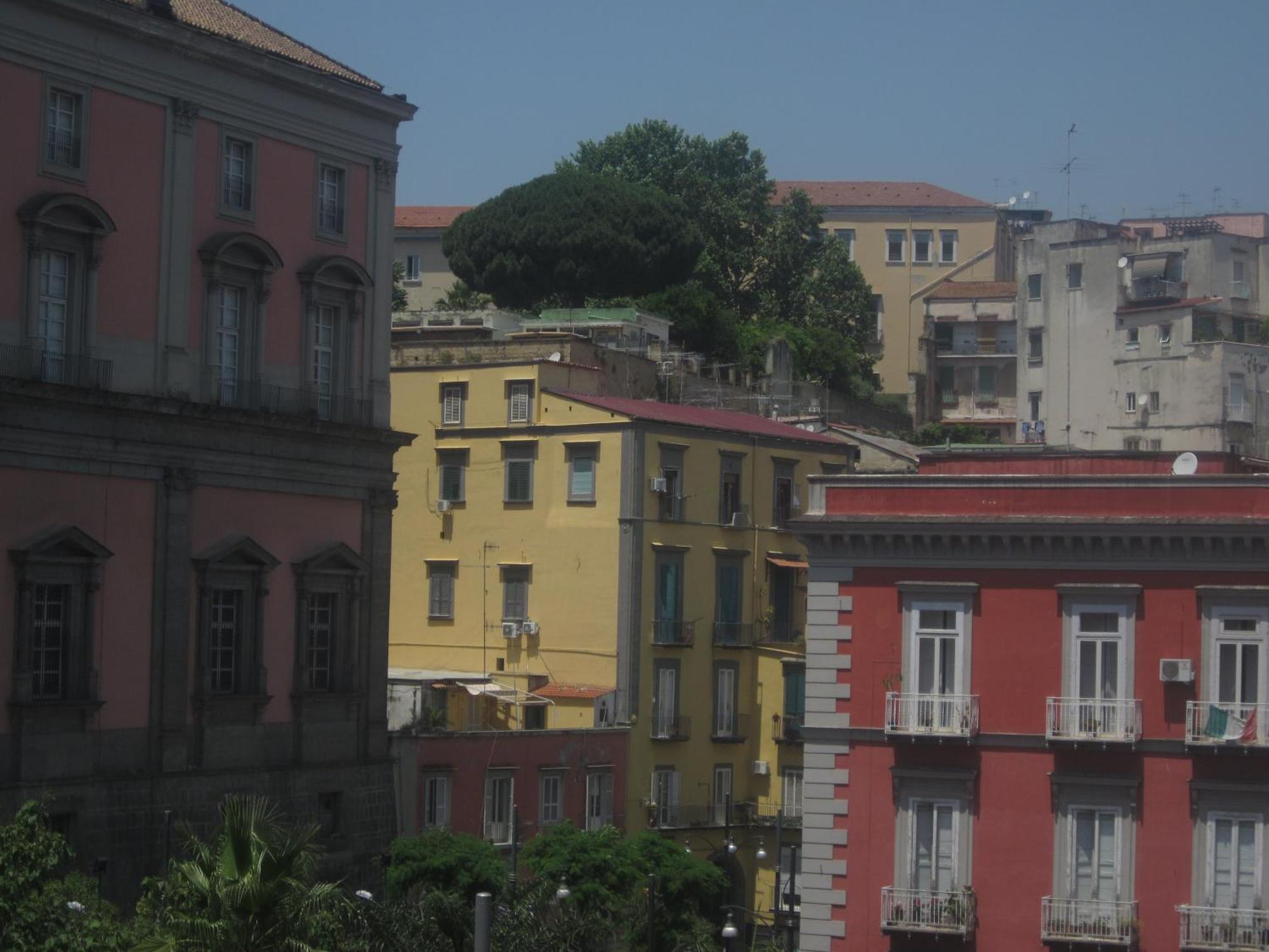 Al 68 Di Piazza Cavour Bed & Breakfast Naples Luaran gambar