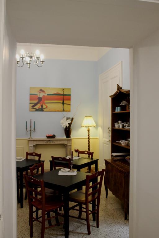 Al 68 Di Piazza Cavour Bed & Breakfast Naples Luaran gambar