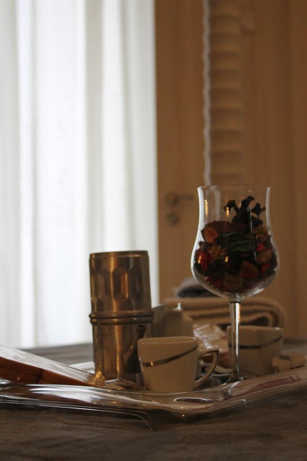 Al 68 Di Piazza Cavour Bed & Breakfast Naples Luaran gambar