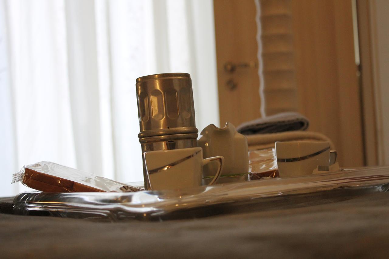 Al 68 Di Piazza Cavour Bed & Breakfast Naples Luaran gambar
