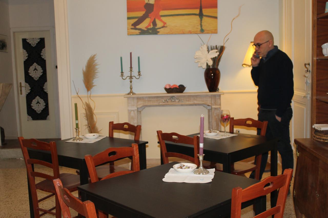 Al 68 Di Piazza Cavour Bed & Breakfast Naples Luaran gambar