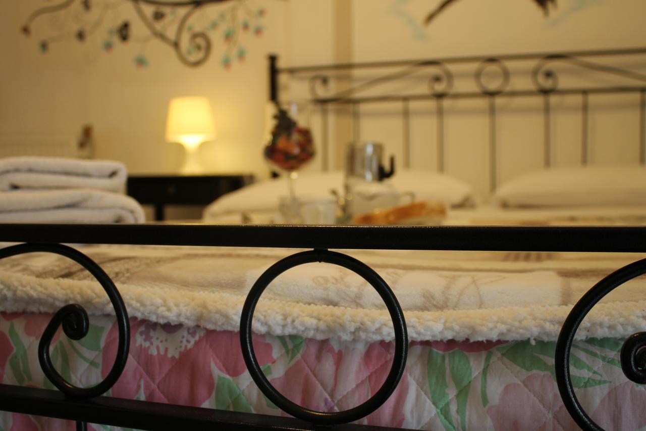 Al 68 Di Piazza Cavour Bed & Breakfast Naples Luaran gambar