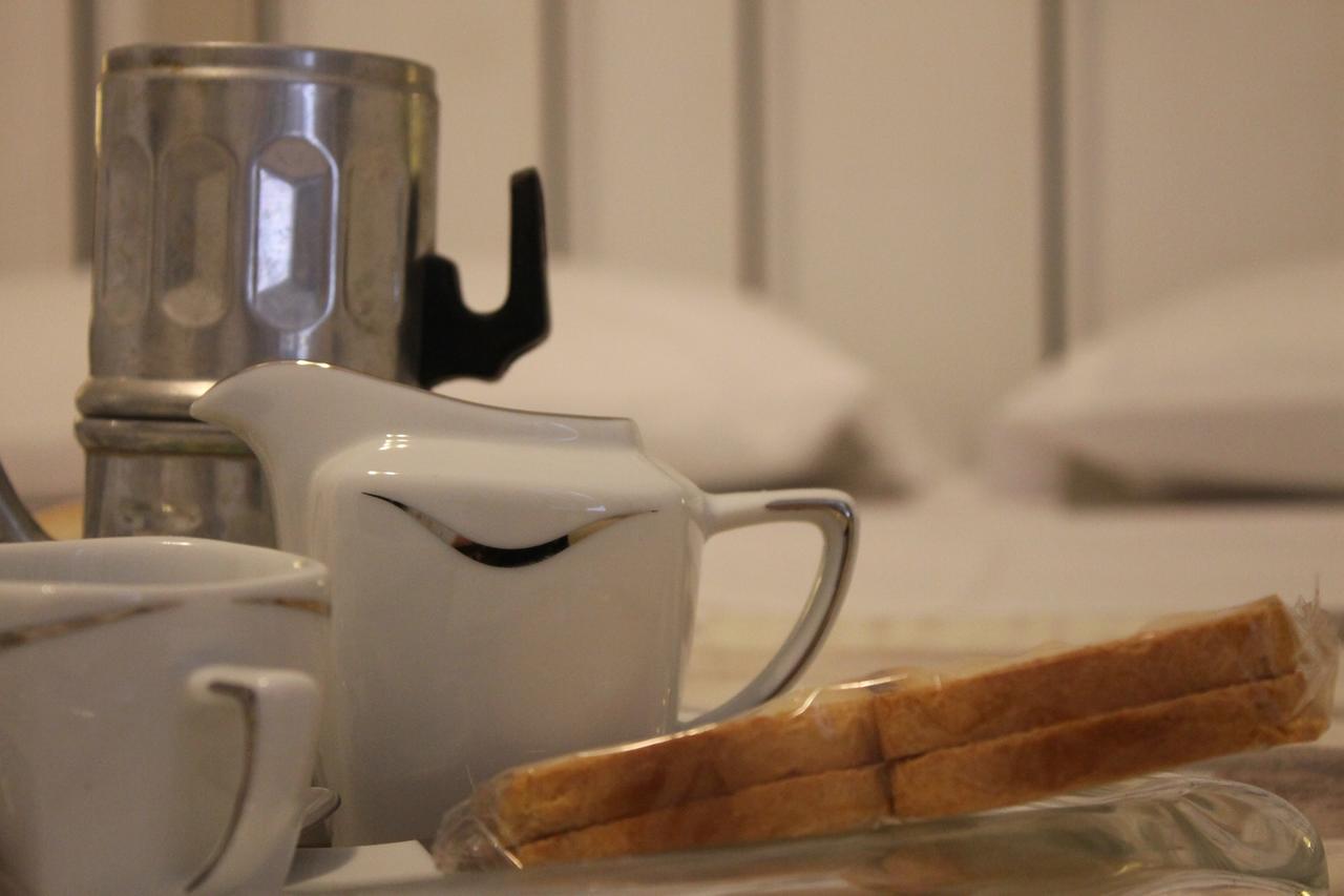 Al 68 Di Piazza Cavour Bed & Breakfast Naples Luaran gambar