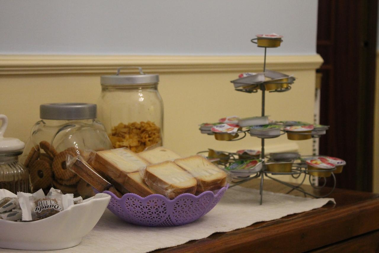 Al 68 Di Piazza Cavour Bed & Breakfast Naples Luaran gambar