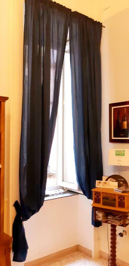 Al 68 Di Piazza Cavour Bed & Breakfast Naples Luaran gambar